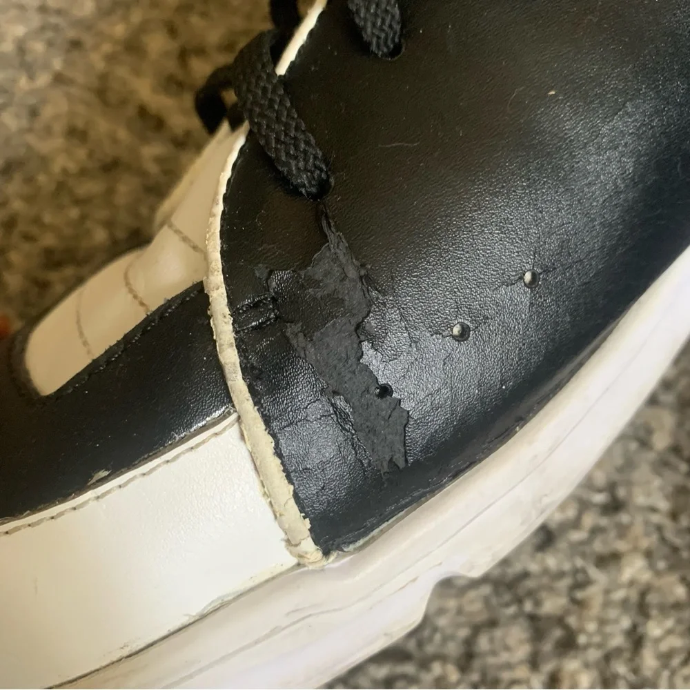 Gucci White &‎ Black Hightop Sneakers 10.5